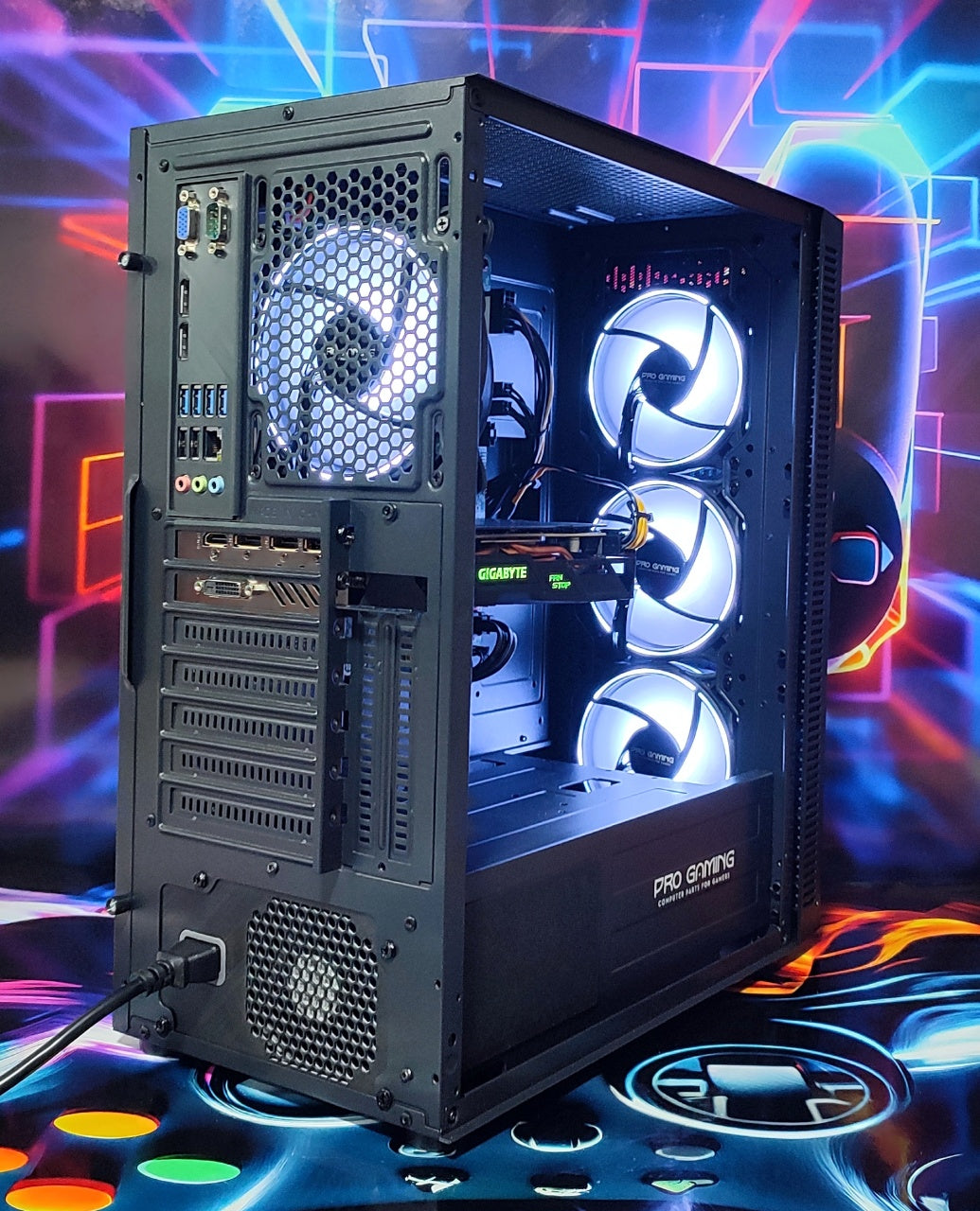 Calculator Gaming Intel Xeon E3-1230 v6 (mai bun ca i7 6700) 16GB DDR4, SSD 256GB + 500GB HDD, video GIGABYTE Radeon RX 570 Gaming 4GB GDDR5 256bit, telecomanda ARGB