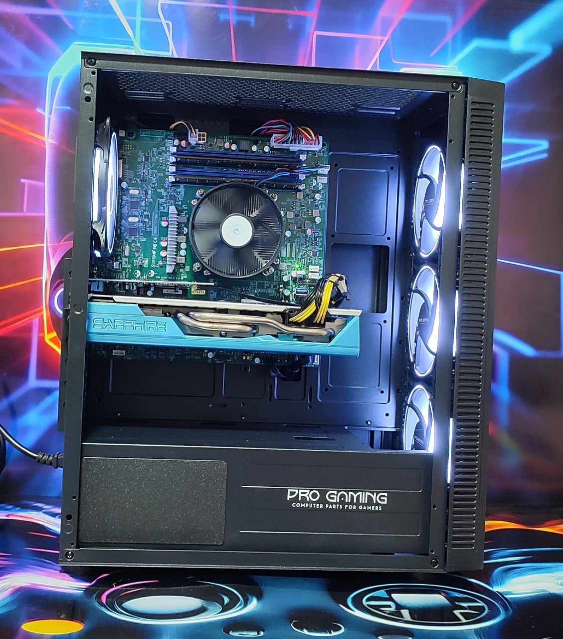 Calculator Gaming Intel Xeon E3-1230 v6 (peste i7 6700) , 16GB DDR4, SSD 480GB + 500GB HDD, placa sunet Creative, video Sapphire Radeon RX 580 NITRO+ 8GB GDDR5 256-bit Special Edition, telecomanda ARGB